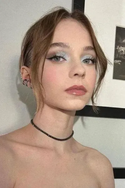 Emma Myers photo