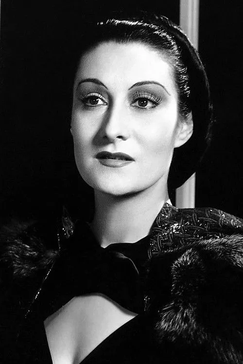 Gloria Holden photo