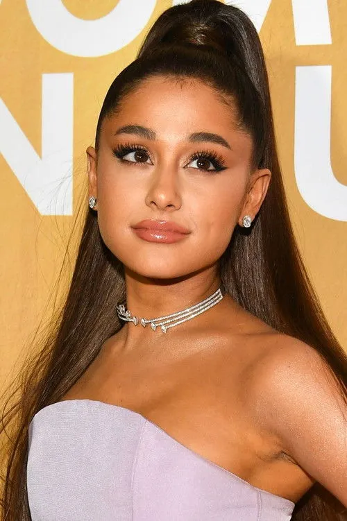 Ariana Grande photo