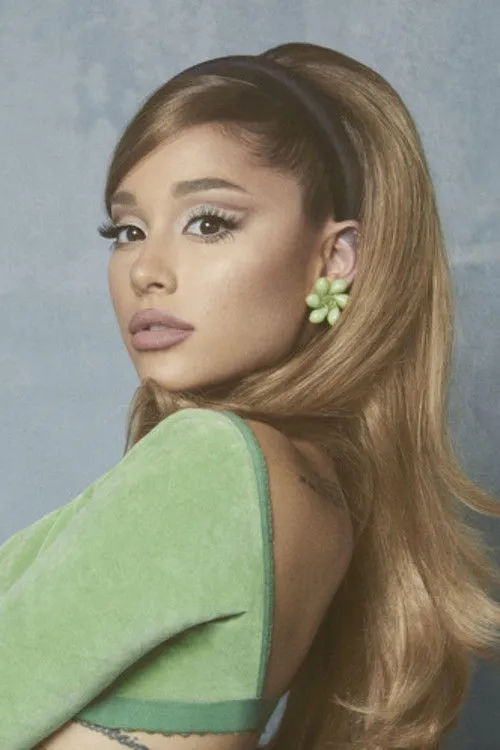 Ariana Grande photo