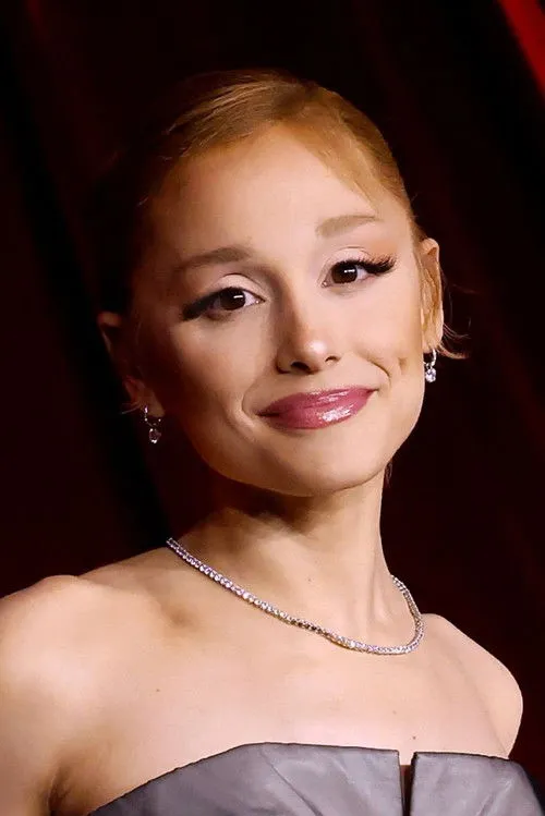 Ariana Grande photo