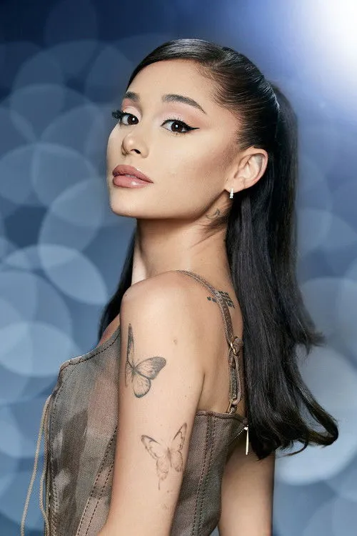 Ariana Grande photo