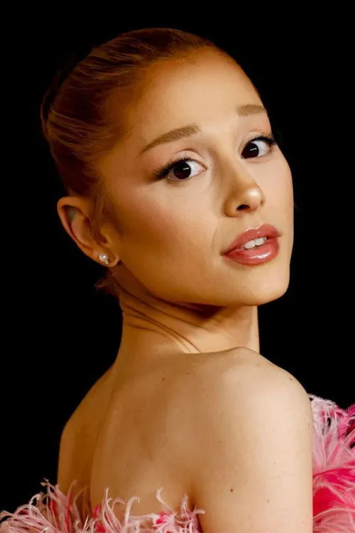 Ariana Grande photo