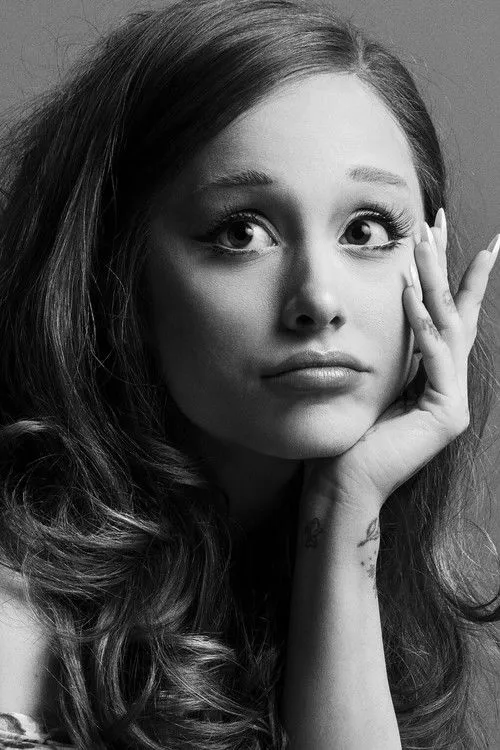 Ariana Grande photo