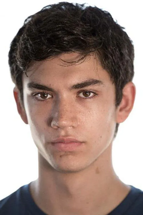 Archie Renaux photo