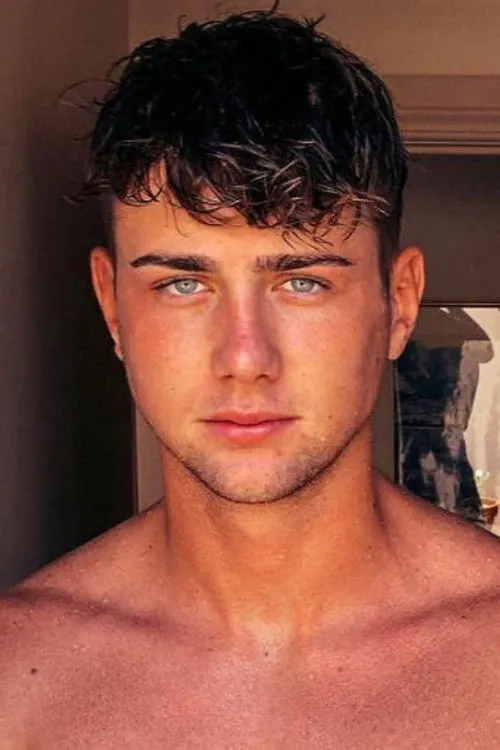 Harry Jowsey photo