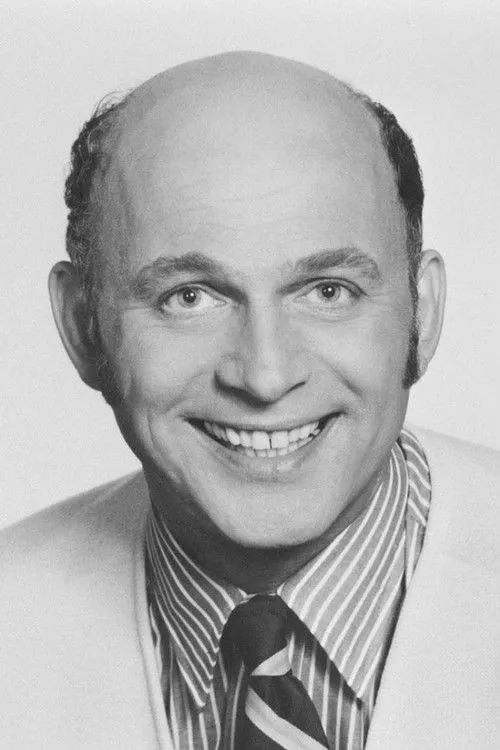 Gavin MacLeod photo