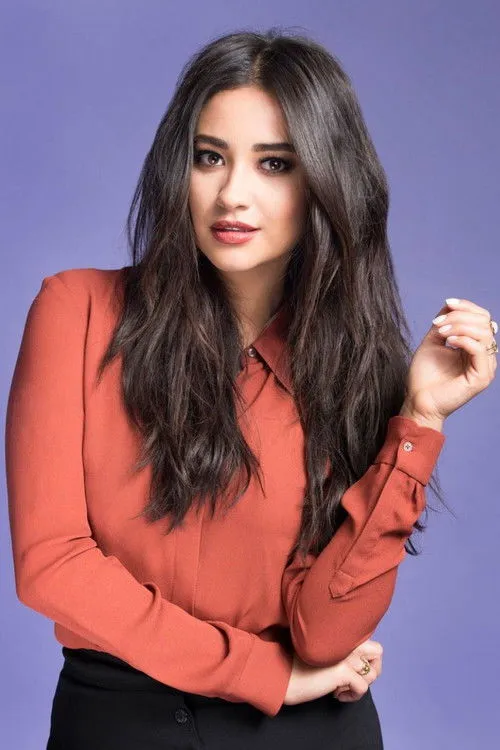 Shay Mitchell photo