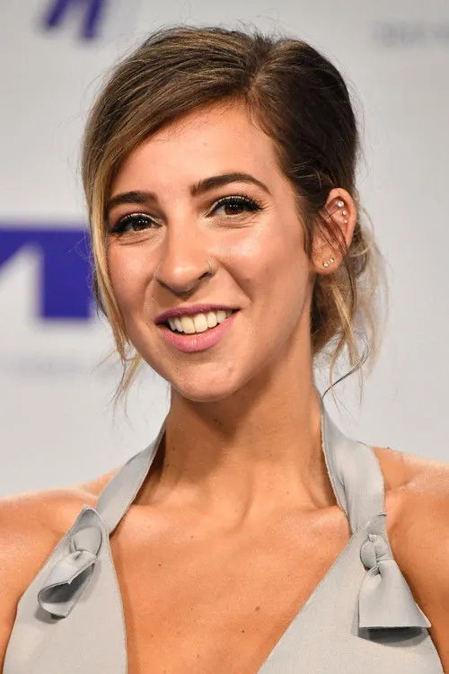 Gabbie Hanna photo