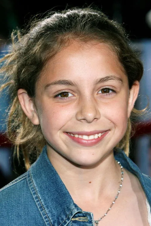 Makenzie Vega photo