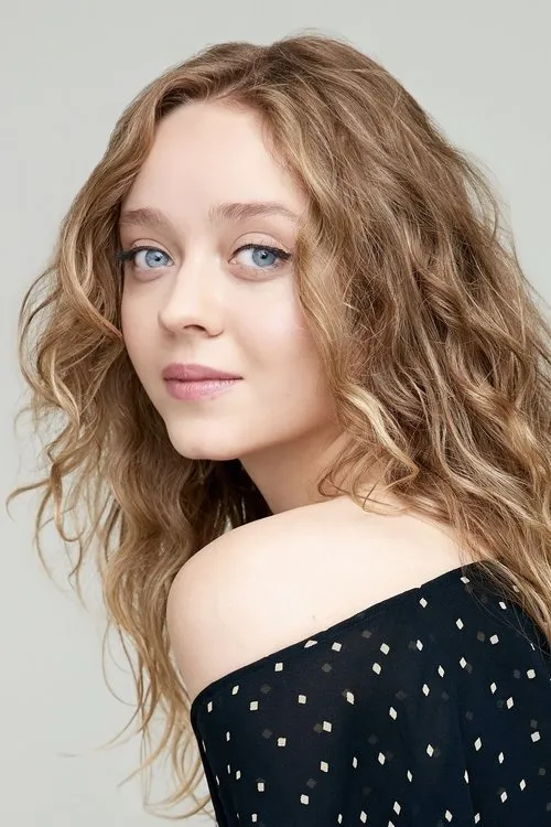 Madeleine Arthur photo