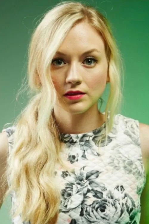 Emily Kinney photo