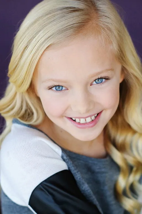 Amiah Miller photo