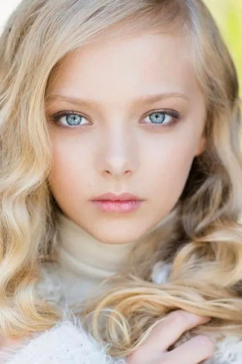 Amiah Miller photo