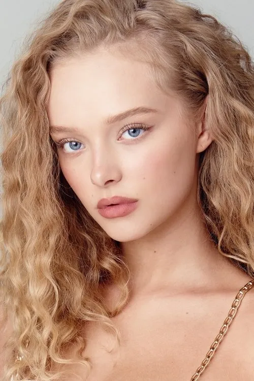 Amiah Miller photo