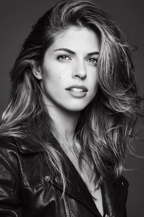 Stephanie Cayo photo