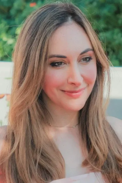 Sarah Natochenny photo