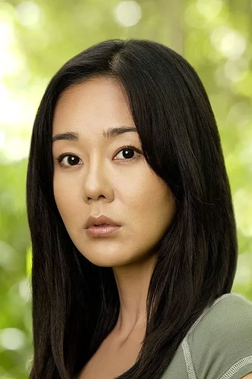 Yunjin Kim photo