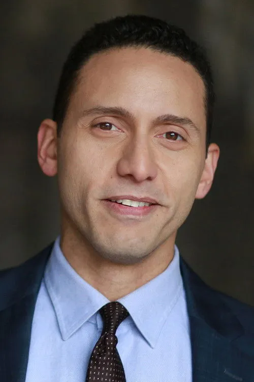 Elliot Villar photo