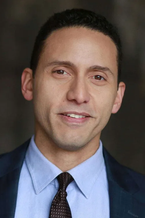 Elliot Villar photo