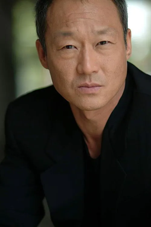 Victor J. Ho photo