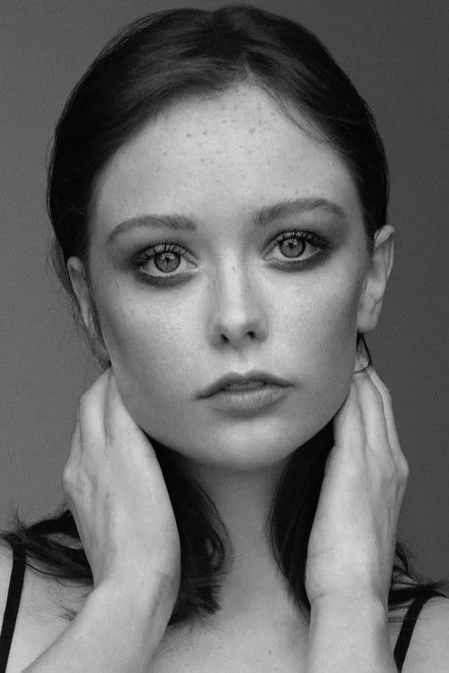 Suzanna Son photo