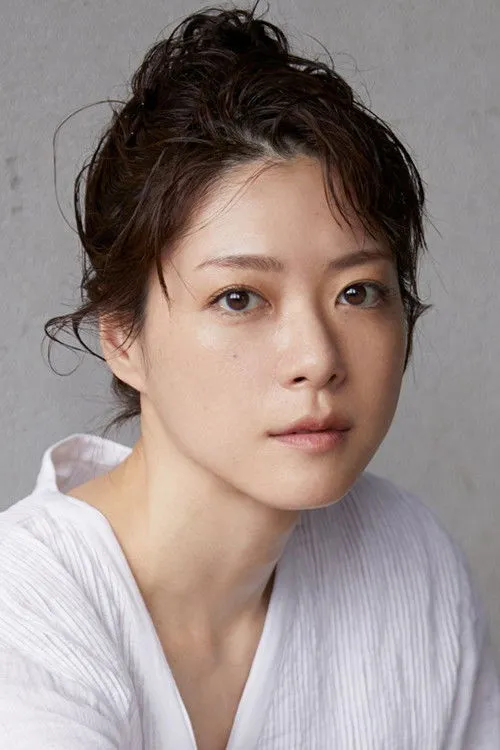 Juri Ueno photo