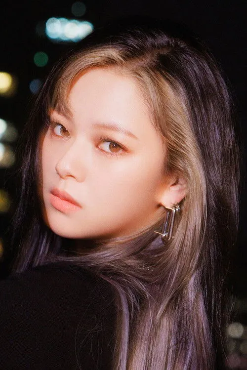 JEONGYEON photo