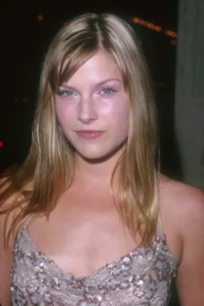 Ali Larter photo