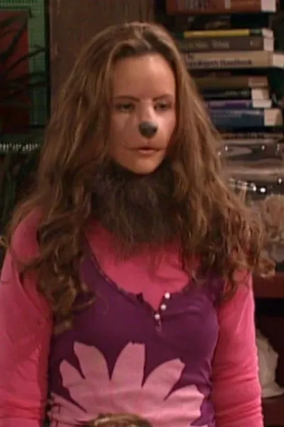 Sarah Ramos photo