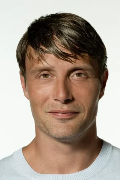 Mads Mikkelsen photo