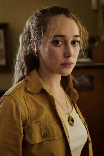 Alicia Debnam Carey photo