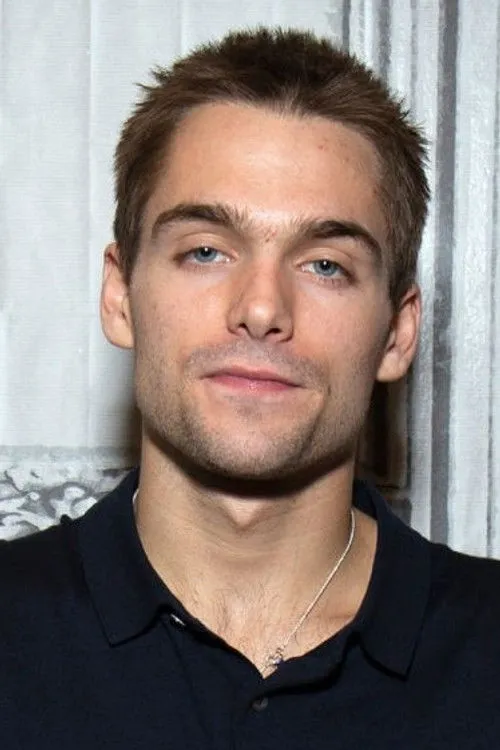 Dylan Sprayberry photo