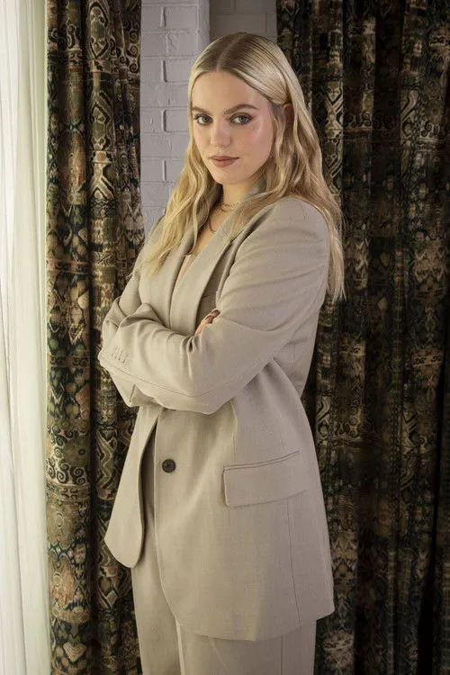 Reneé Rapp photo