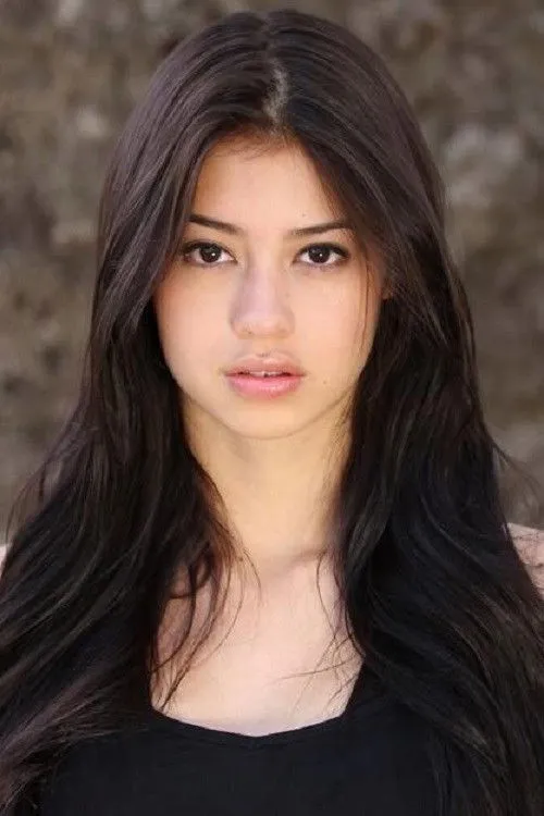 Amber Midthunder photo