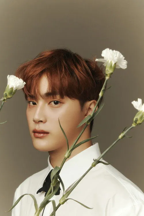 Ju Haknyeon photo