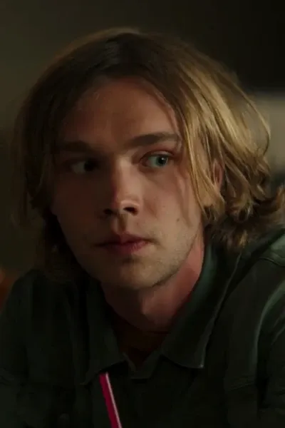 Charlie Plummer photo