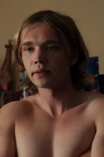 Charlie Plummer photo