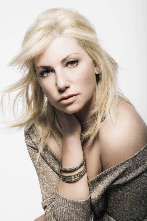 Ari Graynor photo