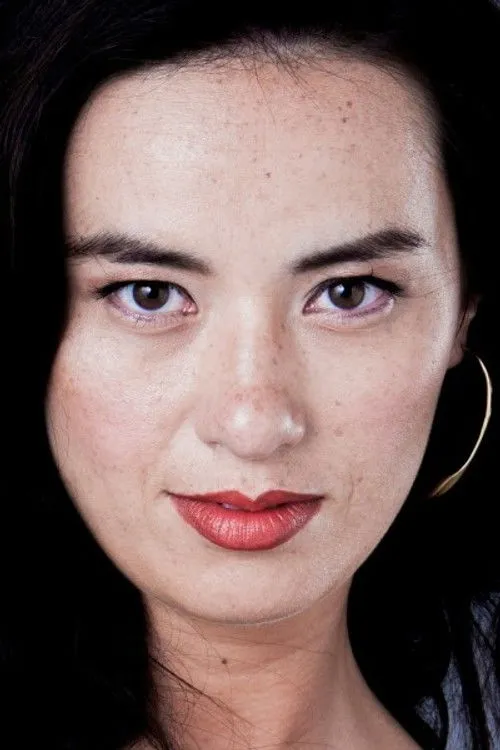 Cara Gee photo