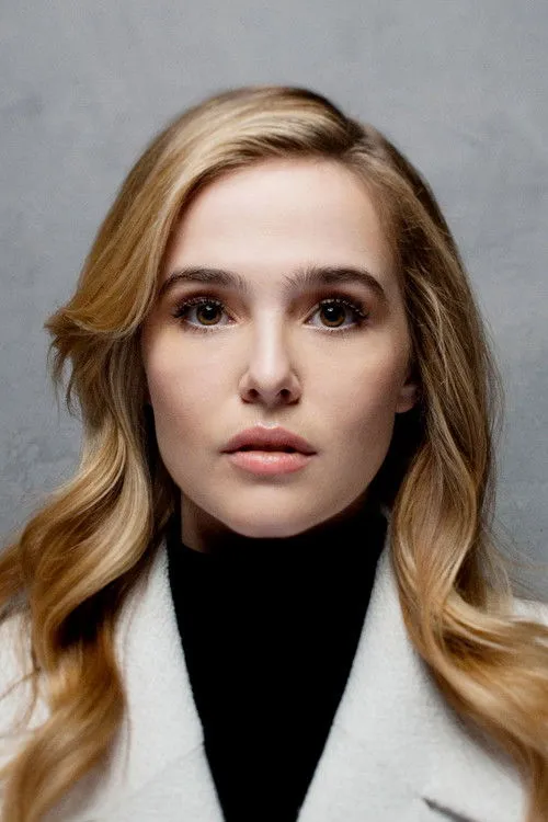Zoey Deutch photo