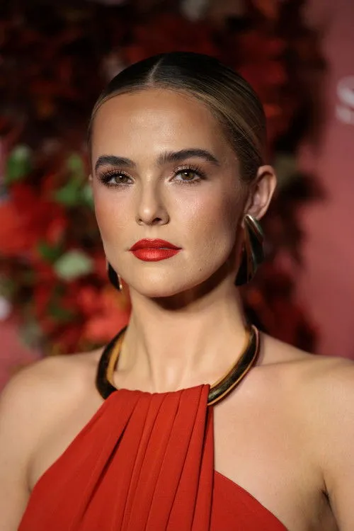 Zoey Deutch photo