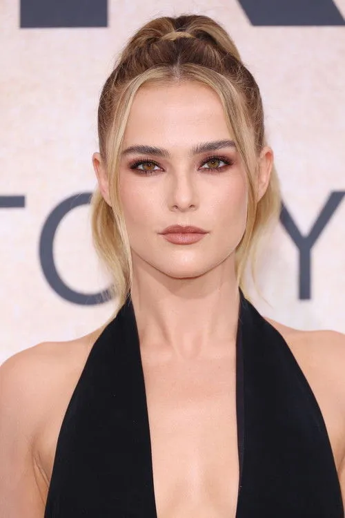 Zoey Deutch photo