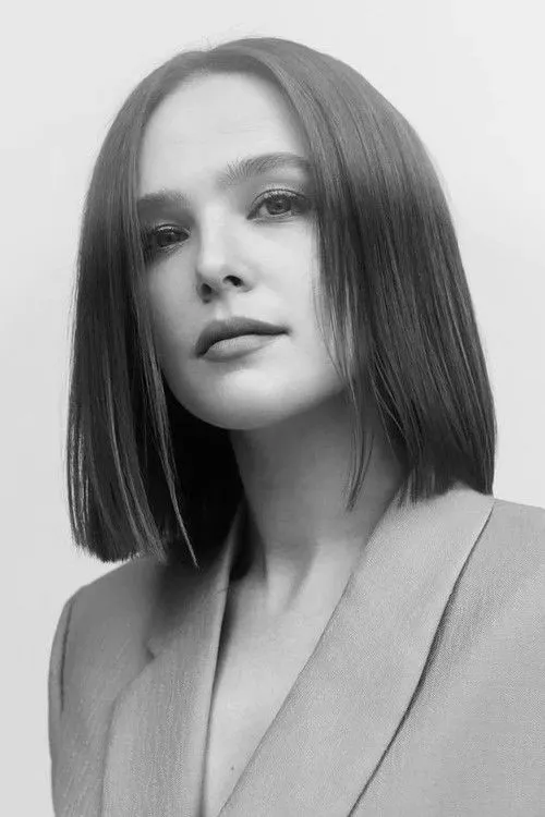 Zoey Deutch photo