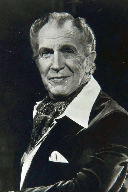 Vincent Price photo