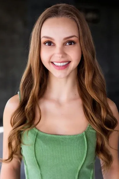 Savannah Lee Nassif photo