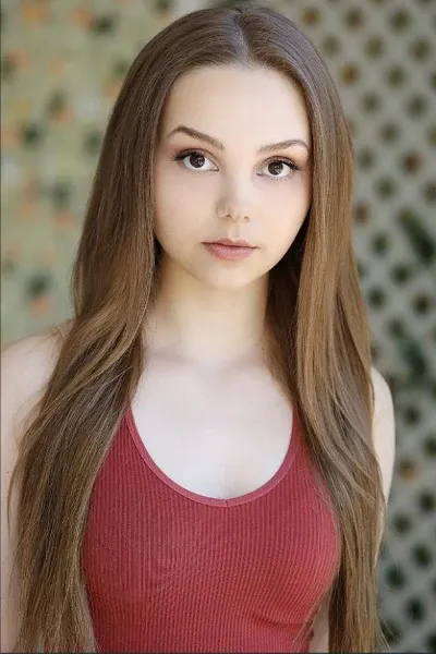 Savannah Lee Nassif photo