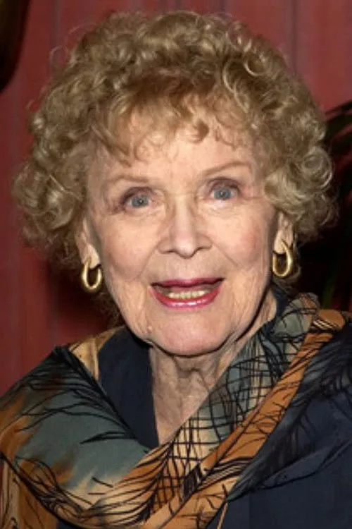 Gloria Stuart photo