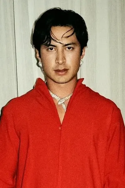 Hudson Williams photo