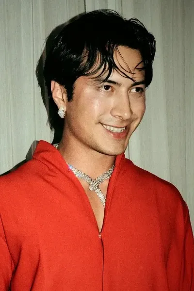 Hudson Williams photo